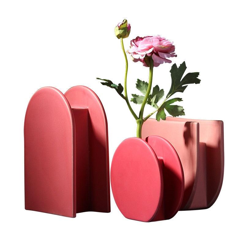 مزهريات سيراميك ذات أشكال هندسية من الورد واللافندر